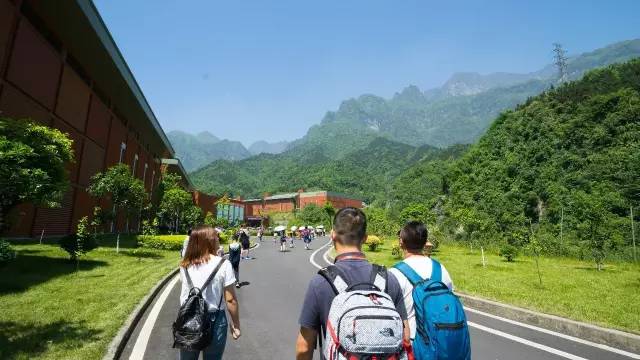 重庆锅炉工招聘启航,探寻自然美景之旅的启程点