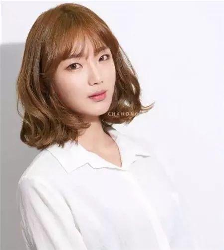 女星最新发型,时尚潮流的先锋引领者