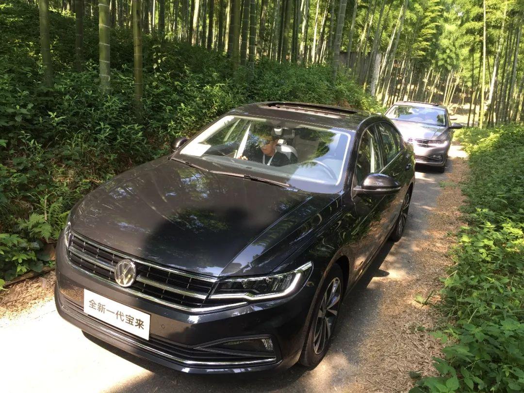 最新卡罗拉2016款，科技与时尚的完美融合！