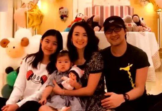 成龙女儿最新消息,自然美景中的心灵探索之旅