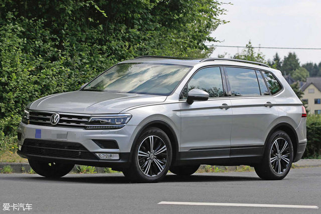 大众途观最新款车型图片及小巷的秘密探索