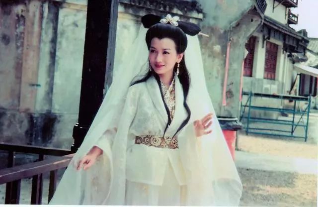 翻拍新白娘子,旧梦新航的自信与成就感的奇妙旅程