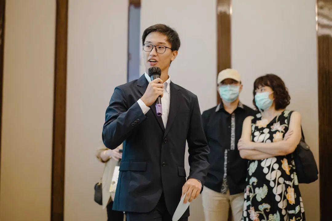 2024新奥门免费资料,权威解析方法_SMA79.461冷静版