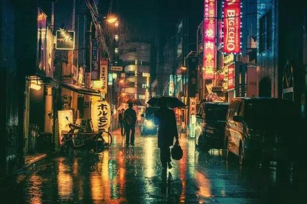 郑昱昱揭秘小巷深处的独特风味最新发现